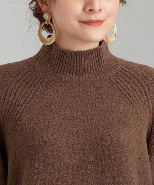 green label relaxing（グリーンレーベルリラクシング）の「CFC スソ ラウンド ハイネック プルオーバー ニット（ニット/セーター・レディース・ライム/ブラウン/オフホワイト・FREE）」の9枚目の写真