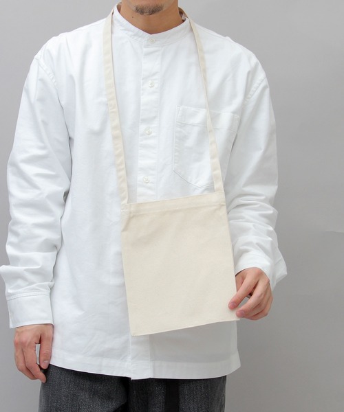 United Athle（ユナイテッドアスレ）の「United Athle / ユナイテッドアスレ / スタンダード キャンバス ミニ サコッシュ（ショルダーバッグ・メンズ・ブラック/ナチュラル・FREE）」の16枚目の写真