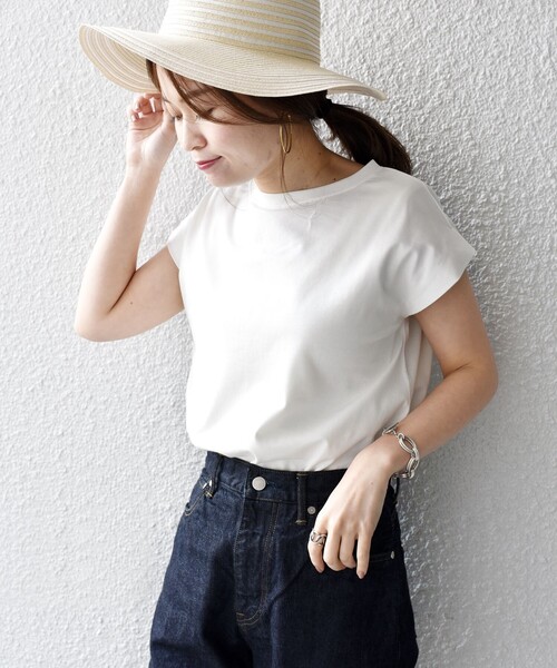 SHIPS(シップス)の「ニュアンスカラートップス◇(Tシャツ/カットソー・レディース・ブラウン/オフホワイト/オリーブ/ピンク/ダークグレー/ベージュ・ONE SIZE)」の17枚目の写真