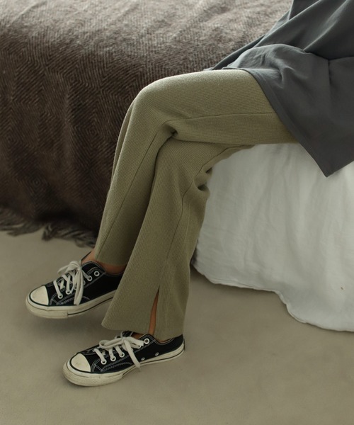 Auntie Rosa Holiday（アンティローザホリデー）の「ループテレコスリットフレアレギンスパンツ（レギンス/スパッツ・レディース・チャコールグレー/モカ/カーキ・FREE）」の5枚目の写真