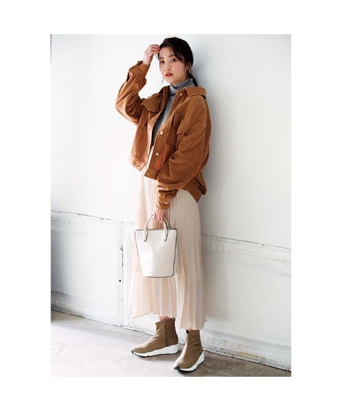 GeeRA(ジーラ)の「スニーカーブーツ(ブーツ・レディース・グレー/ブラック/モカ/ブラック系その他・X-LARGE/SMALL/MEDIUM/LARGE)」の8枚目の写真