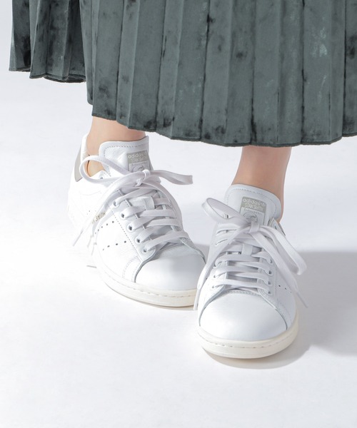 adidas(アディダス)の「【adidas(アディダス)】STANSMITH 20AW(WOMEN)(スニーカー・レディース・グレー・SMALL/MEDIUM/LARGE)」の1枚目の写真