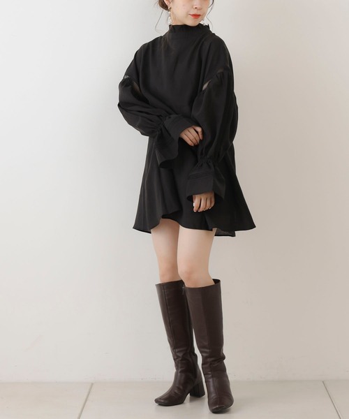 Chico（チコ）の「スタンドフリルレース切替チュニック（シャツ/ブラウス・レディース・ブラック/アイボリー/ライトベージュ・FREE）」の13枚目の写真