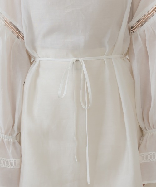 Chico（チコ）の「スタンドフリルレース切替チュニック（シャツ/ブラウス・レディース・ブラック/アイボリー/ライトベージュ・FREE）」の15枚目の写真