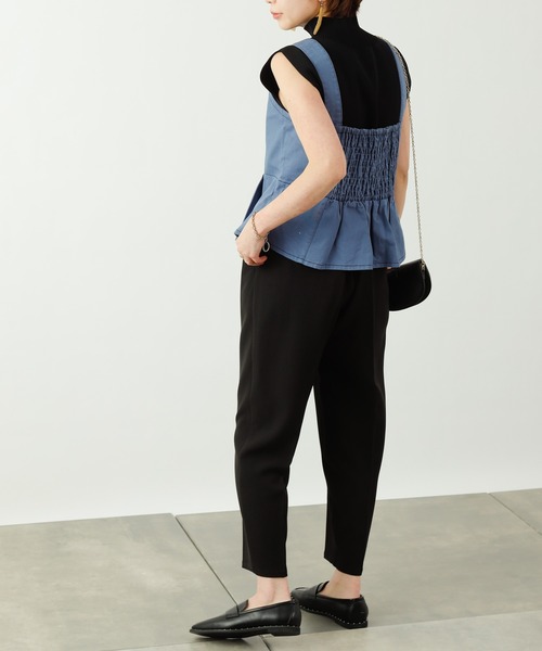 COLONY 2139（コロニートゥーワンスリーナイン）の「ダブルクロスセンタープレステーパードパンツ(セットアップ可)（スラックス・レディース・ブラック/ベージュ/イエロー・SMALL/MEDIUM/LARGE）」の13枚目の写真