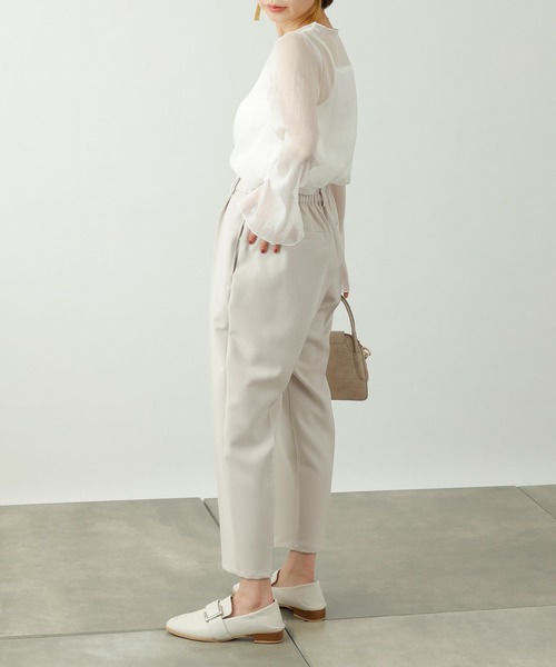 COLONY 2139（コロニートゥーワンスリーナイン）の「ダブルクロスセンタープレステーパードパンツ(セットアップ可)（スラックス・レディース・ブラック/ベージュ/イエロー・SMALL/MEDIUM/LARGE）」の19枚目の写真