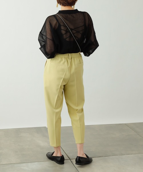 COLONY 2139（コロニートゥーワンスリーナイン）の「ダブルクロスセンタープレステーパードパンツ(セットアップ可)（スラックス・レディース・ブラック/ベージュ/イエロー・SMALL/MEDIUM/LARGE）」の11枚目の写真