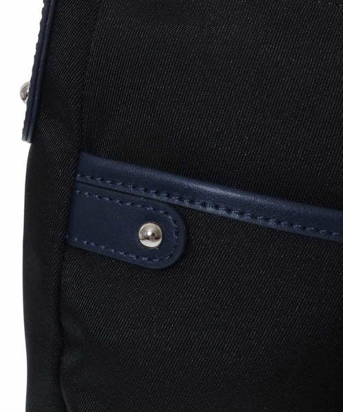 MK MICHEL KLEIN（エムケーミッシェルクラン）の「【撥水】タックデザインショルダー（ショルダーバッグ・レディース・モカ/カーキ/グレー/キナリ/ベージュ・00）」の15枚目の写真