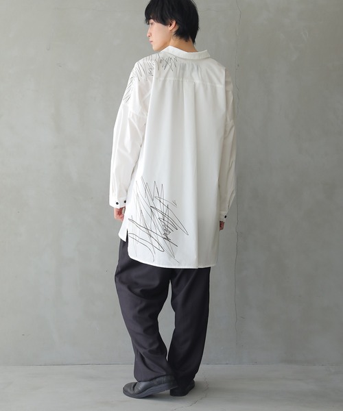 osharewalker（オシャレウォーカー）の「【廃盤】『アシメデザインプリントシャツ』（シャツ/ブラウス・レディース・オフホワイト・1/2）」の20枚目の写真