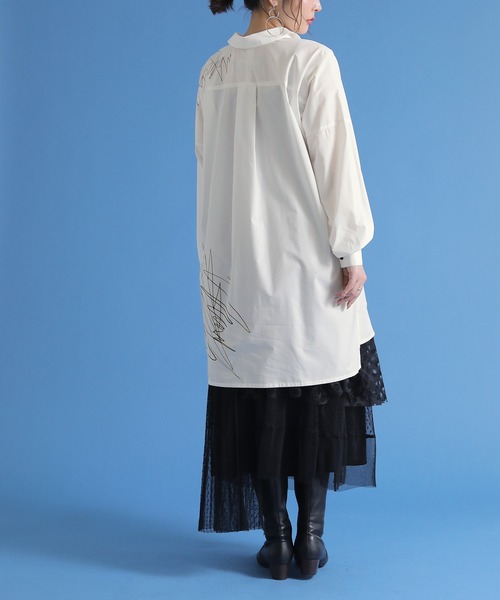 osharewalker（オシャレウォーカー）の「【廃盤】『アシメデザインプリントシャツ』（シャツ/ブラウス・レディース・オフホワイト・1/2）」の14枚目の写真