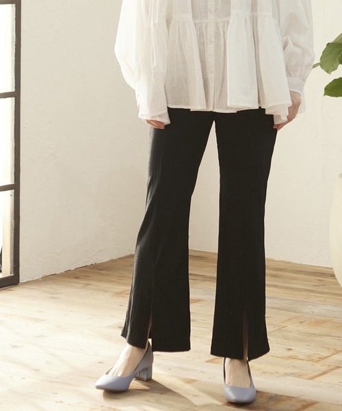 MATCH&more（マッチアンドモア）の「ランダムフレアスリットパンツ（その他パンツ・レディース・ブラウン/ブラック/グリーン・FREE）」の6枚目の写真