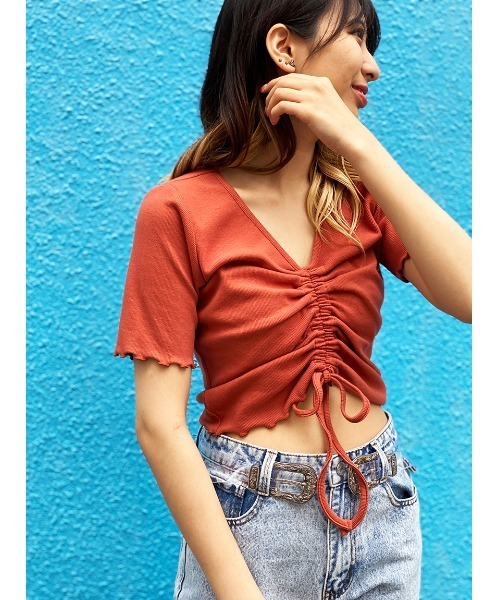 one way(ワンウェイ)の「【oneway】メロードロストトップス(Tシャツ/カットソー・レディース・ホワイト/ブラック/オレンジ/ライトグリーン/ダークグリーン/ライトブルー/パープル・FREE)」の7枚目の写真