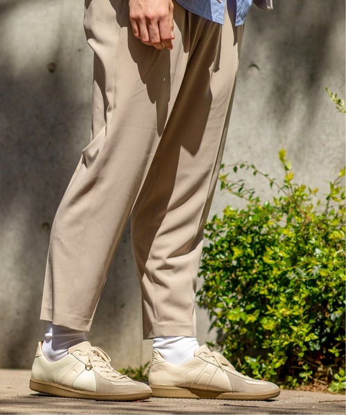 EDIFICE（エディフィス）の「ツープリーツ バルーン パンツ（その他パンツ・メンズ・ブラック/ベージュ系その他・SMALL/MEDIUM/LARGE）」の5枚目の写真