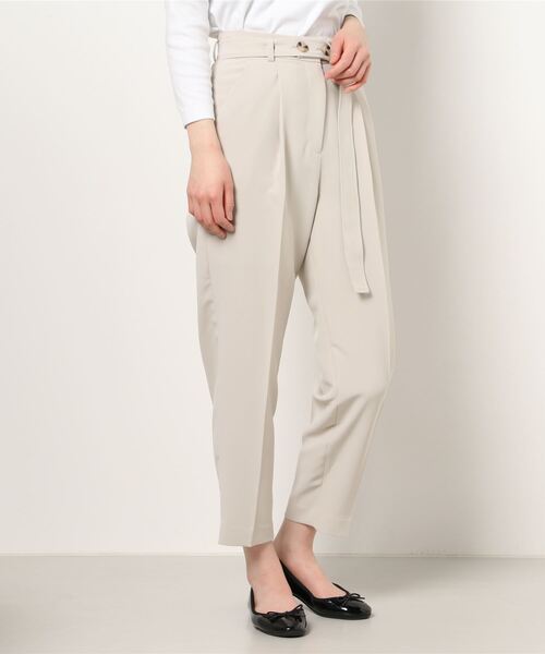 N.（N. Natural Beauty Basic）（エヌエヌナチュラルビューティーベーシック）の「◆ボタンディテールベルトタックパンツ（その他パンツ・レディース・ライトベージュ/イエロー/ブラック・MEDIUM）」の21枚目の写真