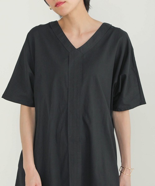 Bou Jeloud（ブージュルード）の「Vネックセンターラインサックワンピース（ワンピース・レディース・ブラック/ベージュ/アイボリー・FREE）」の2枚目の写真