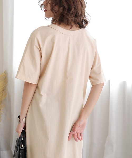 Bou Jeloud（ブージュルード）の「Vネックセンターラインサックワンピース（ワンピース・レディース・ブラック/ベージュ/アイボリー・FREE）」の9枚目の写真