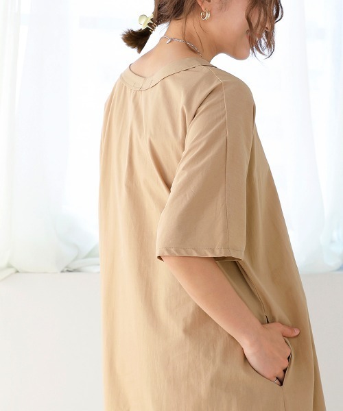 Bou Jeloud（ブージュルード）の「Vネックセンターラインサックワンピース（ワンピース・レディース・ブラック/ベージュ/アイボリー・FREE）」の16枚目の写真