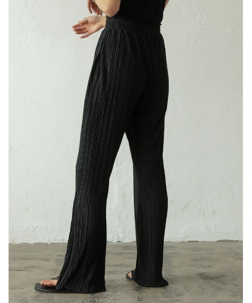 Re:EDIT(リエディ)の「マットボドレープリーツキックフレアパンツ(その他パンツ・レディース・ベージュ/ブルーグリーン/ブラック/オフホワイト・AS/BM/LARGE/SMALL/AM/BS/MEDIUM)」の17枚目の写真