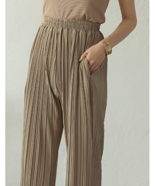 Re:EDIT(リエディ)の「マットボドレープリーツキックフレアパンツ(その他パンツ・レディース・ベージュ/ブルーグリーン/ブラック/オフホワイト・AS/BM/LARGE/SMALL/AM/BS/MEDIUM)」の19枚目の写真