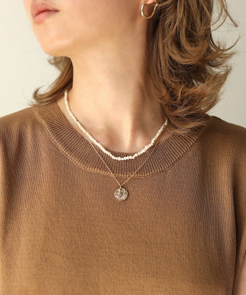 Bab（バブ）の「【WEB限定】コインモチーフパールネックレス（ネックレス・レディース・ゴールド/シルバー・ONESIZE）」の6枚目の写真