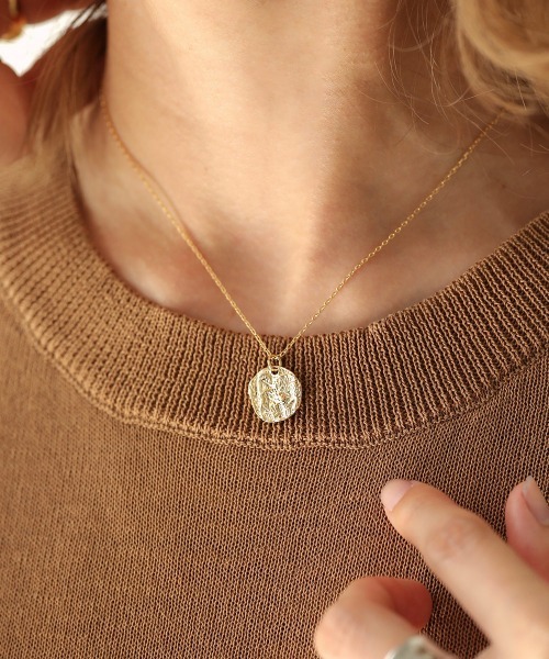 Bab（バブ）の「【WEB限定】コインモチーフパールネックレス（ネックレス・レディース・ゴールド/シルバー・ONESIZE）」の7枚目の写真