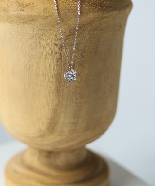 Bab（バブ）の「【WEB限定】コインモチーフパールネックレス（ネックレス・レディース・ゴールド/シルバー・ONESIZE）」の13枚目の写真