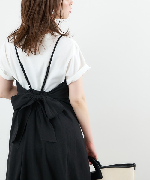 natural couture（ナチュラルクチュール）の「【WEB限定】リネン混バックリボン大人ワンピース（ワンピース・レディース・ブラック/ベージュ/レッド系その他/ライトベージュ・MEDIUM/LARGE）」の2枚目の写真