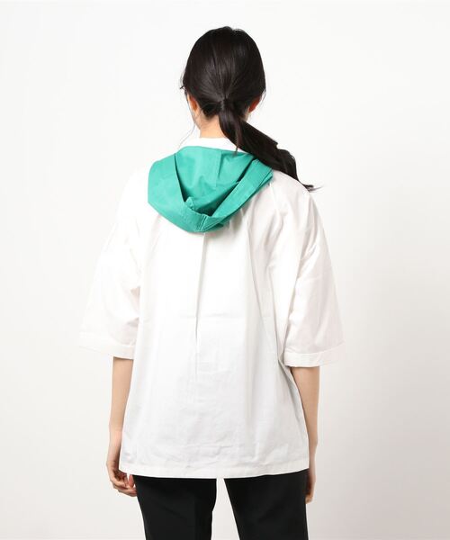 COMME CA ISM（コムサイズム）の「フード付き　五分袖シャツ（シャツ/ブラウス・レディース・ホワイト/ブラック/レッド/グリーン/ブルー・FREE）」の8枚目の写真