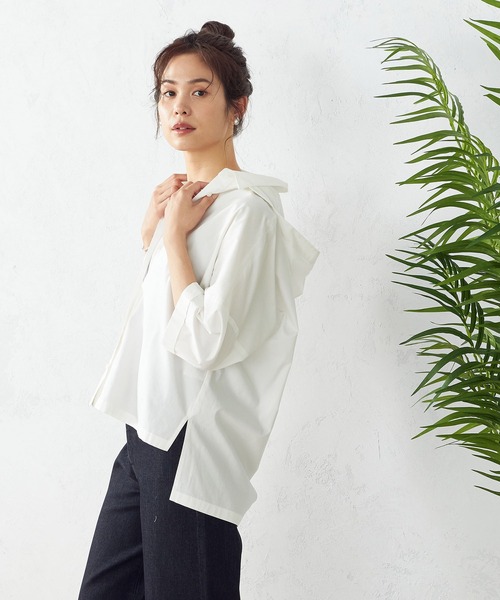 COMME CA ISM（コムサイズム）の「フード付き　五分袖シャツ（シャツ/ブラウス・レディース・ホワイト/ブラック/レッド/グリーン/ブルー・FREE）」の2枚目の写真