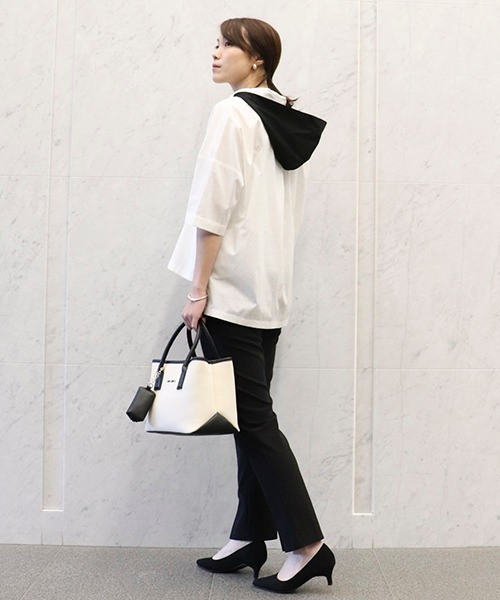 COMME CA ISM（コムサイズム）の「フード付き　五分袖シャツ（シャツ/ブラウス・レディース・ホワイト/ブラック/レッド/グリーン/ブルー・FREE）」の19枚目の写真