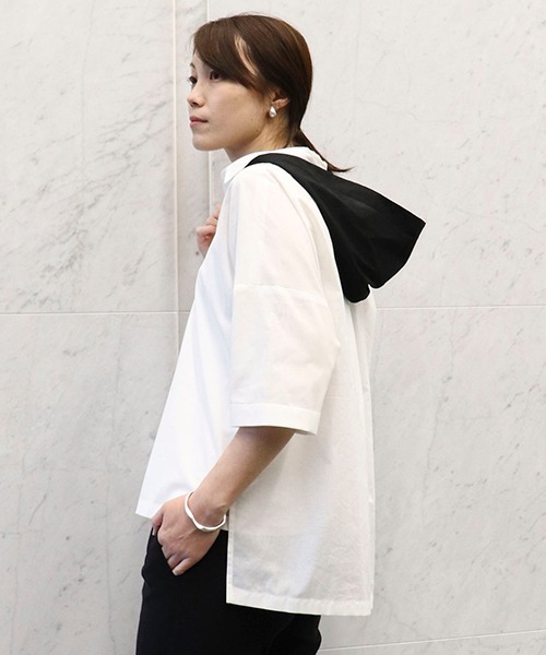 COMME CA ISM（コムサイズム）の「フード付き　五分袖シャツ（シャツ/ブラウス・レディース・ホワイト/ブラック/レッド/グリーン/ブルー・FREE）」の21枚目の写真