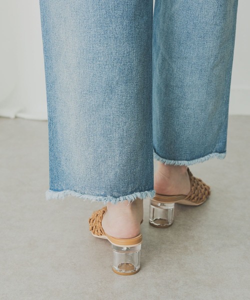 KBF+(ケービーエフプラス)の「KBF+ クリアヒールメッシュミュール(サンダル・レディース・ブルー/キャメル・38/37)」の3枚目の写真