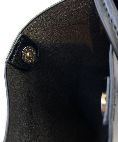 ROOPTOKYO（ループトウキョウ）の「ネックポーチ スクエアミニショルダーバッグ スマホケース ポシェット レザーショルダー サコッシュ（ショルダーバッグ・メンズ・ブラック/ベージュ・ONE SIZE）」の3枚目の写真