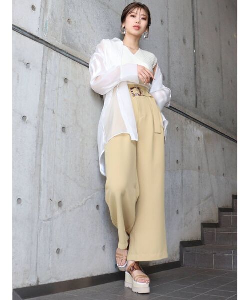 MURUA(ムルーア)の「ハイウエストタックワイドパンツ(その他パンツ・レディース・グレー/イエロー/アイボリー・1/2)」の12枚目の写真