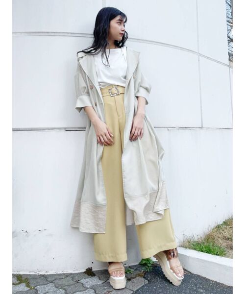 MURUA(ムルーア)の「ハイウエストタックワイドパンツ(その他パンツ・レディース・グレー/イエロー/アイボリー・1/2)」の15枚目の写真