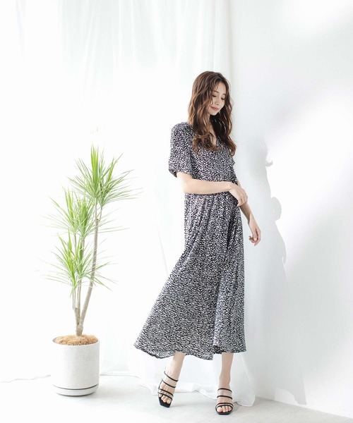 Boutique ジュリアブティック のファッション Julia ダルメシアン柄ウエストマークフレアワンピース ワンピース Julia ワンピース セール