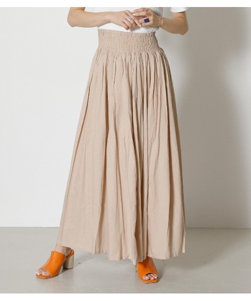 AZUL by moussy（アズールバイマウジー）の「RELAX GATHER SKIRT/リラックスギャザースカート（スカート・レディース・ターコイズブルー/ベージュ系その他/ブラウン/ベージュ/グリーン系その他2・MEDIUM/SMALL）」の2枚目の写真