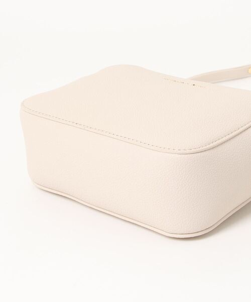CHARLES & KEITH（チャールズ & キース）の「チェーンリンク ボクシー