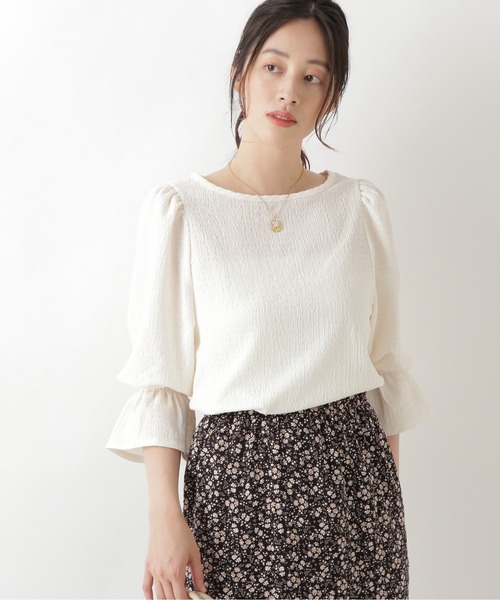 NATURAL BEAUTY BASIC(ナチュラルビューティーベーシック)の「シャーリングカットソー(Tシャツ/カットソー・レディース・ネイビー/オフホワイト/ホワイト系その他・MEDIUM)」の1枚目の写真