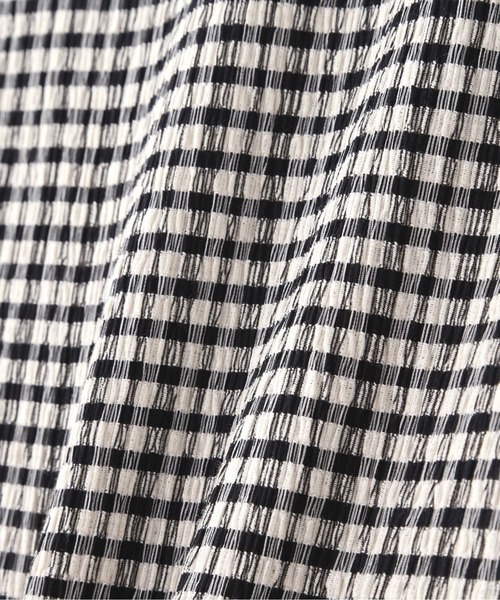 NATURAL BEAUTY BASIC(ナチュラルビューティーベーシック)の「シャーリングカットソー(Tシャツ/カットソー・レディース・ネイビー/オフホワイト/ホワイト系その他・MEDIUM)」の16枚目の写真