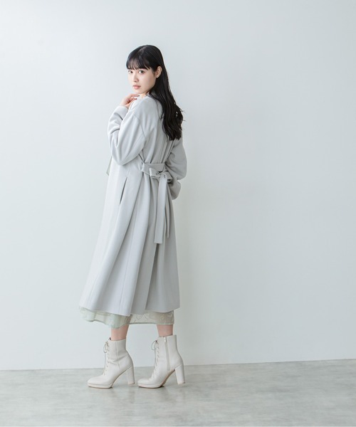 JILL by JILL STUART（ジルバイジルスチュアート）の「◇ノーカラーウールフォックスコート（ノーカラーコート・レディース・ベージュ/グレー・SMALL/MEDIUM）」の14枚目の写真