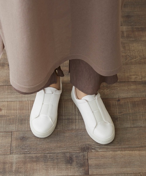 menue（メヌエ）の「スリッポンスニーカー（スニーカー・レディース・ホワイト/ブラック/グレイッシュベージュ・LL/3L/S/M/L/XS）」の20枚目の写真