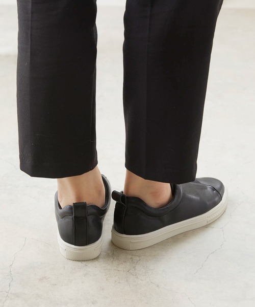 menue（メヌエ）の「スリッポンスニーカー（スニーカー・レディース・ホワイト/ブラック/グレイッシュベージュ・LL/3L/S/M/L/XS）」の21枚目の写真