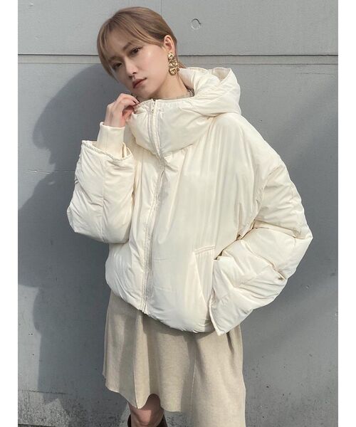 MURUA(ムルーア)の「ボリュームスタンドエアコンダウン(ダウンジャケット/コート・レディース・ブラック/グレー/ブルー/アイボリー・FREE)」の6枚目の写真