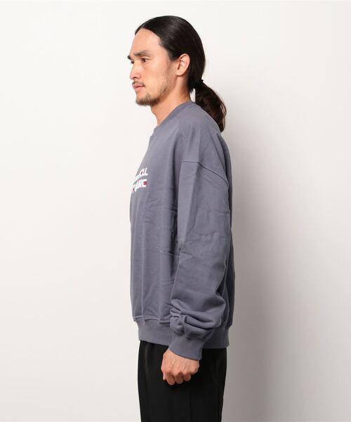 AJOBYAJO(アジョバイアジョ)の「【AJOBYAJO/アジョバイアジョ】Embroidered Slogam Sweatshirt/エンボス スローガン ロゴスウェット MTM(スウェット・メンズ・ライトグレー/グレイッシュブルー・L)」の13枚目の写真