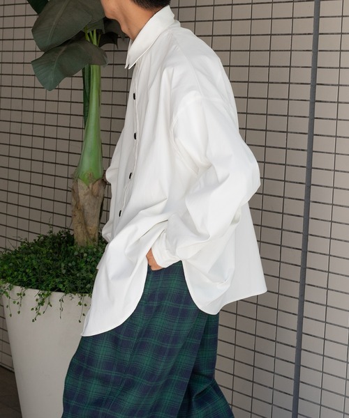 kutir（クティール）の「ボタンデザインシャツ（シャツ/ブラウス・メンズ・ホワイト/ブラック・MEDIUM/LARGE）」の16枚目の写真