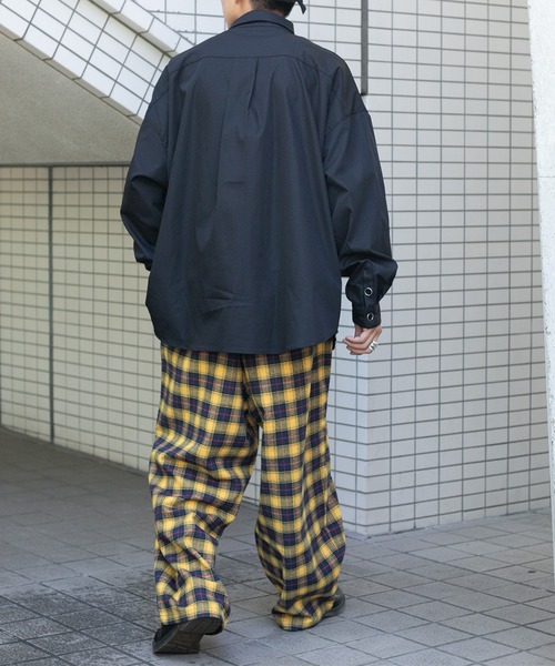 kutir（クティール）の「ボタンデザインシャツ（シャツ/ブラウス・メンズ・ホワイト/ブラック・MEDIUM/LARGE）」の15枚目の写真