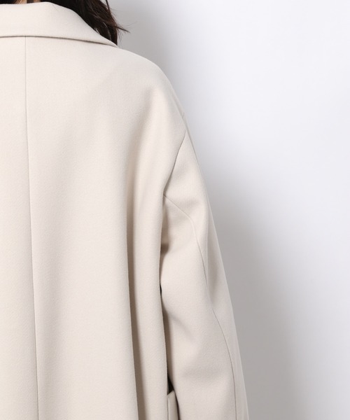 LAKOLE(ラコレ)の「ウーリーテックオーバーサイズコート / 953530(チェスターコート・レディース・ダークブラウン/ベージュ/アイボリー・SMALL/MEDIUM)」の22枚目の写真