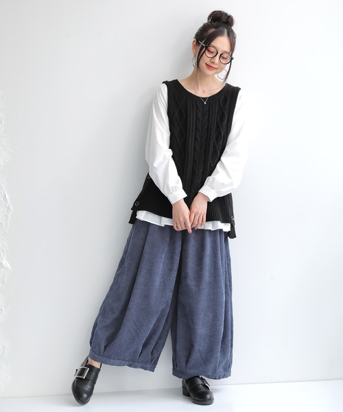 osharewalker（オシャレウォーカー）の「『タックボリュームコーデュロイパンツ』（その他パンツ・レディース・スミクロ/グレイッシュブルー/ベージュ/ライトグレー/カーキ・FREE）」の7枚目の写真