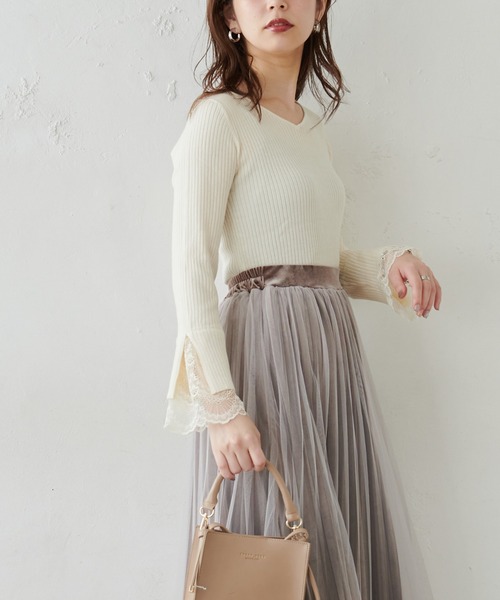 natural couture(ナチュラルクチュール)の「前後2WAY袖口レースリブニット(ニット/セーター・レディース・ブラック/サックスブルー/アイボリー/ボルドー/モカ・FREE)」の12枚目の写真
